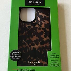 kate spade iPhone 16 Brown Tortoise Pattern MagSafe Phone Case